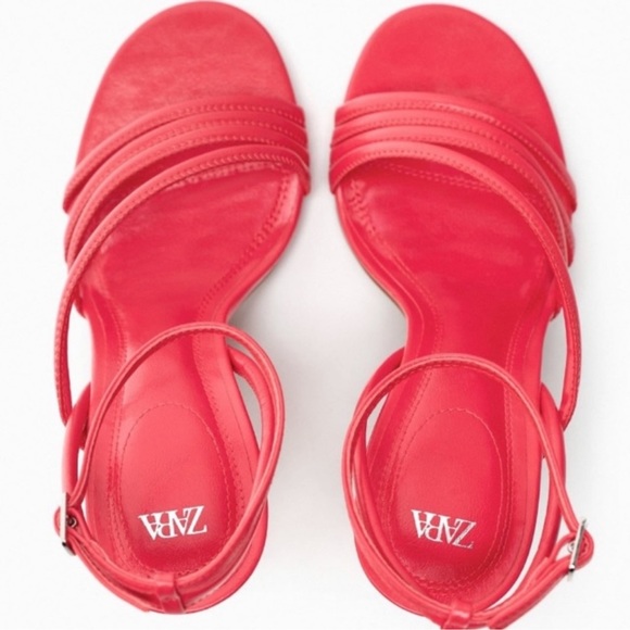 ZARA Coral Red HIGH HEELED
STRAP SANDALS - Picture 8 of 12